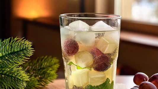 The Minty Grape Cocktail with Jubes: A Refreshing Summer Delight